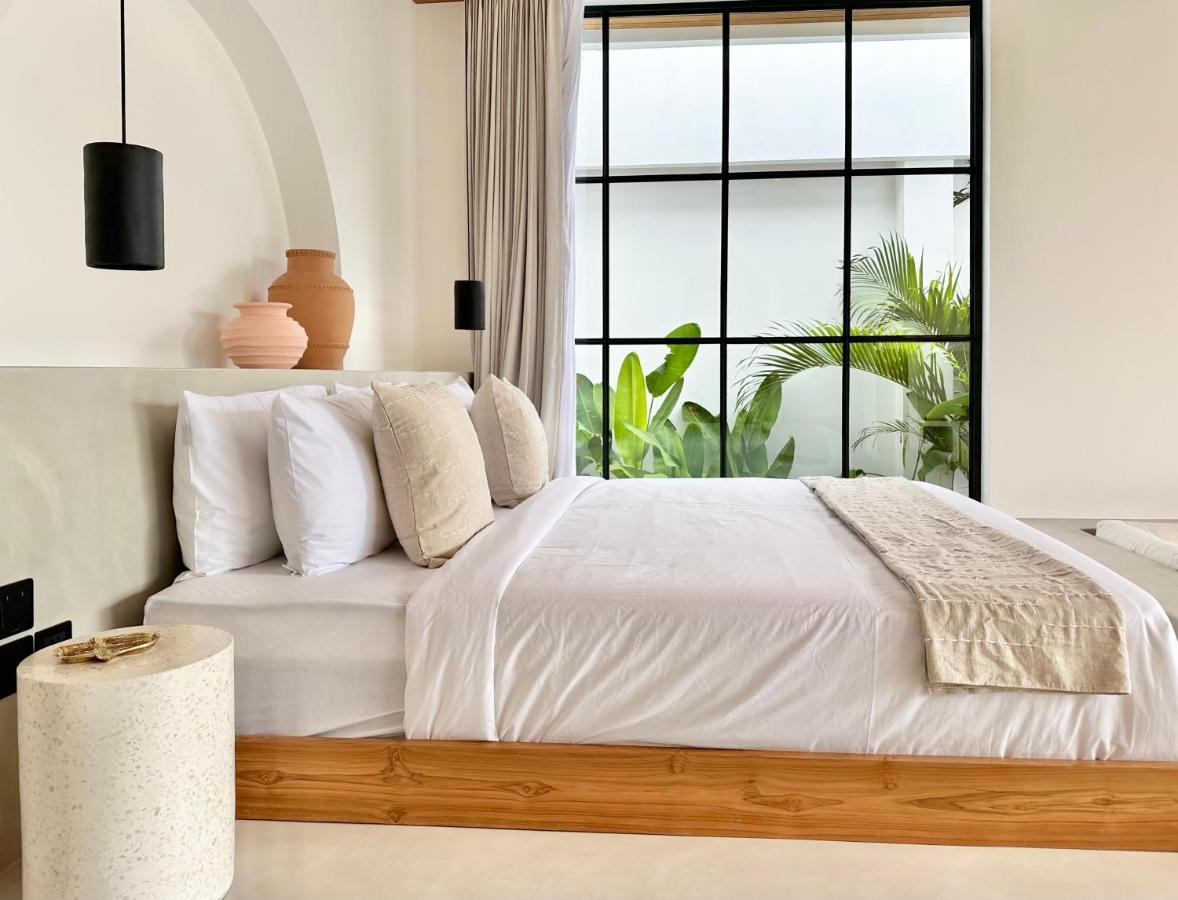 The Suites By The Young Villas Uluwatu Exterior foto