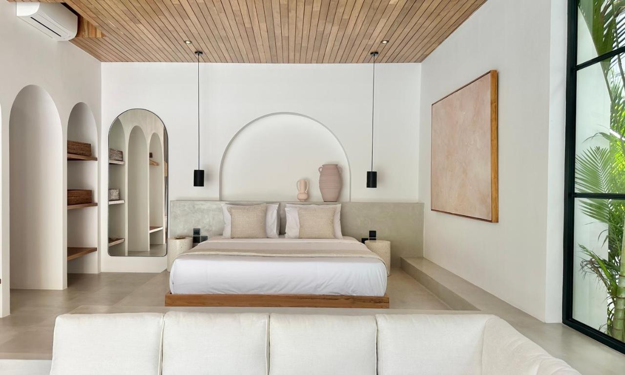 The Suites By The Young Villas Uluwatu Exterior foto
