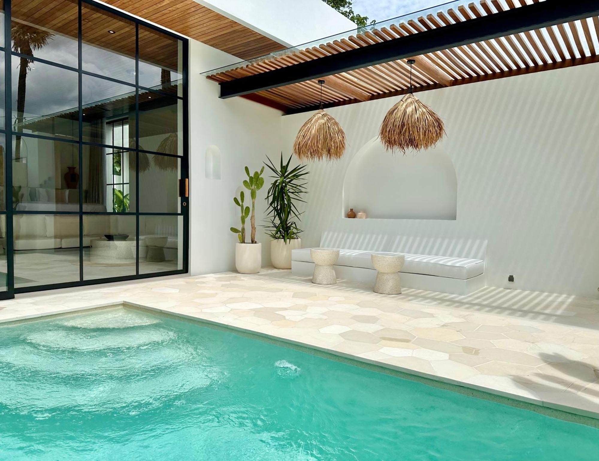 The Suites By The Young Villas Uluwatu Exterior foto