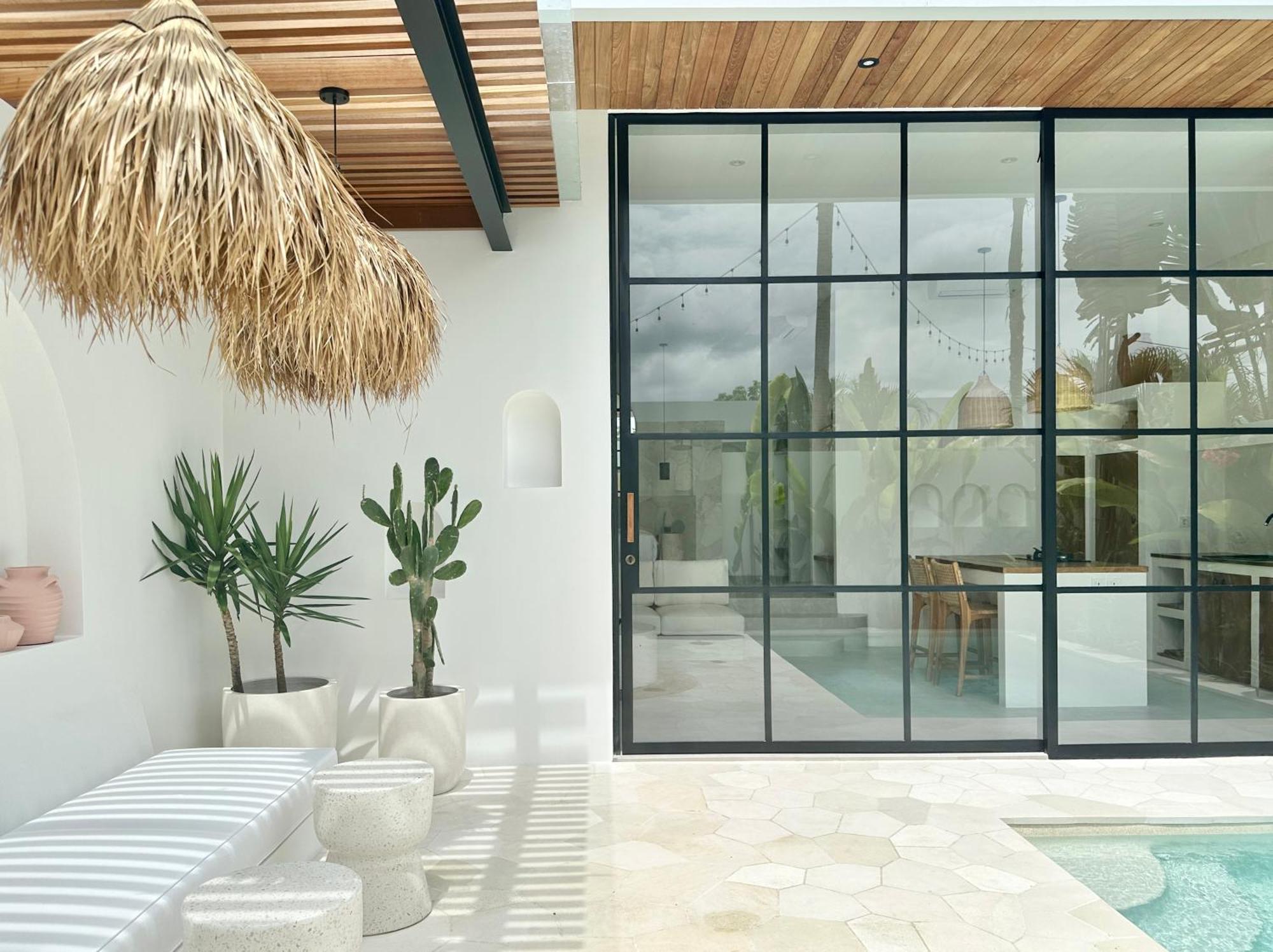 The Suites By The Young Villas Uluwatu Exterior foto