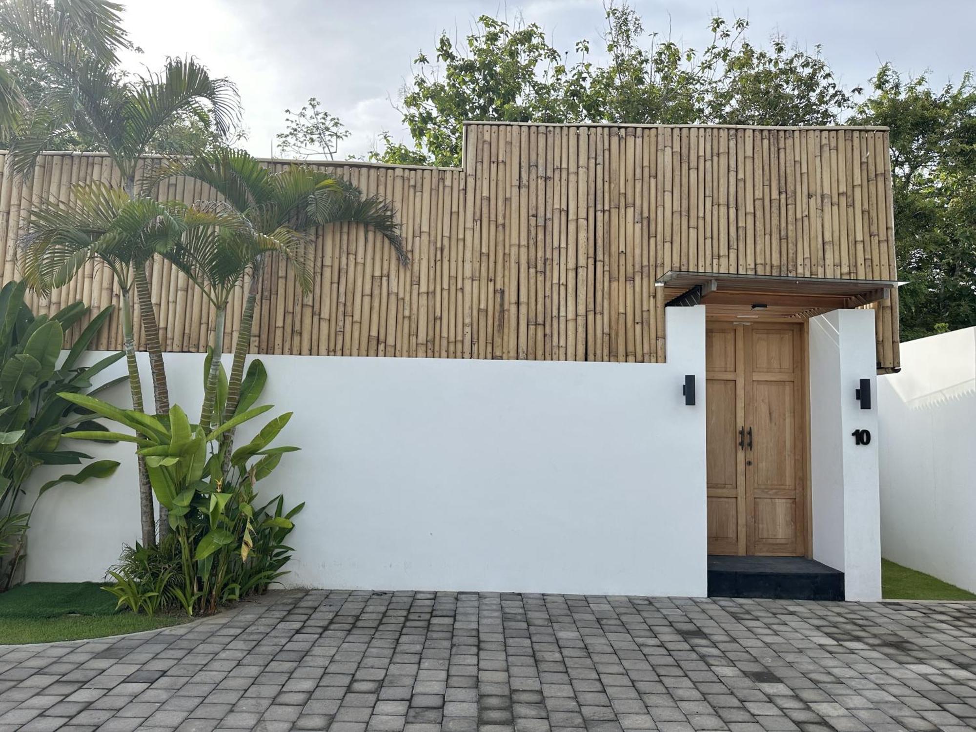 The Suites By The Young Villas Uluwatu Exterior foto
